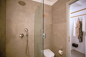Nur Mykonian Suites