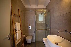Nur Mykonian Suites