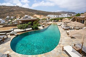 Nur Mykonian Suites