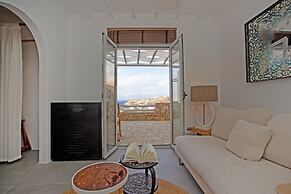 Nur Mykonian Suites