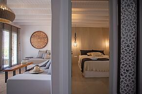 Nur Mykonian Suites