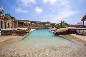 Nur Mykonian Suites