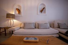Nur Mykonian Suites