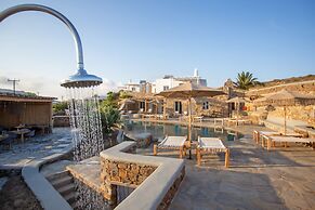 Nur Mykonian Suites