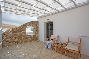 Nur Mykonian Suites