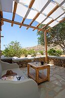 Nur Mykonian Suites