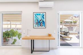 Sunny & Luxurious Penthouse with Terrace