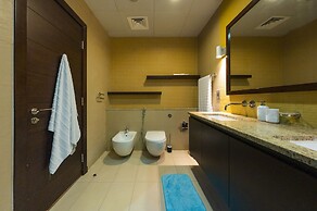 Modern beachfront 1BR apartment