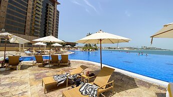 Modern beachfront 1BR apartment