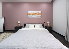 Modern beachfront 1BR apartment