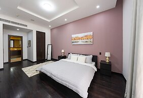 Modern beachfront 1BR apartment