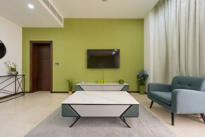 Modern beachfront 1BR apartment