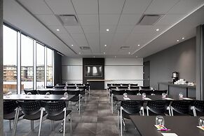 Alt Hotel Calgary University District