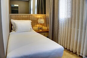 Four Mansions Hotel