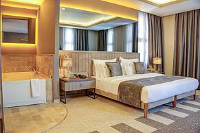 Four Mansions Hotel