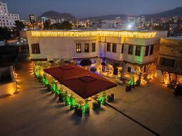 Four Mansions Hotel