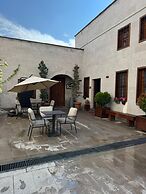 Four Mansions Hotel