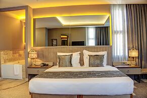 Four Mansions Hotel