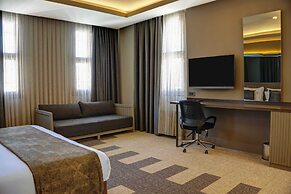 Four Mansions Hotel