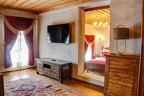 Four Mansions Hotel