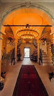 Four Mansions Hotel