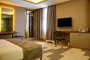 Four Mansions Hotel