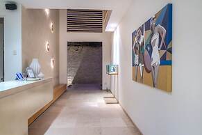 DCO Suites Lounge & Spa