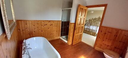 Ardsallagh Lodge