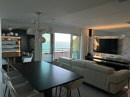 MH by MGM - Premium Sea Views