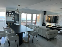 MH by MGM - Premium Sea Views