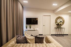 First Class Hotel