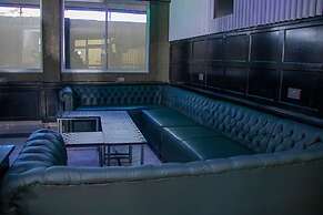 Waffles Suites