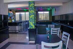 Waffles Suites