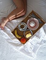 Amelie Suites