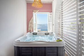 Amelie Suites