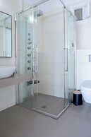 Amelie Suites