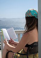 Amelie Suites