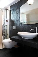Amelie Suites
