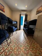 Bookarest Hostel Malta