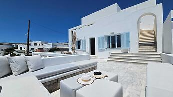 Milos AquaBliss Beachfront Villa