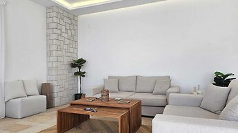 Milos AquaBliss Beachfront Villa