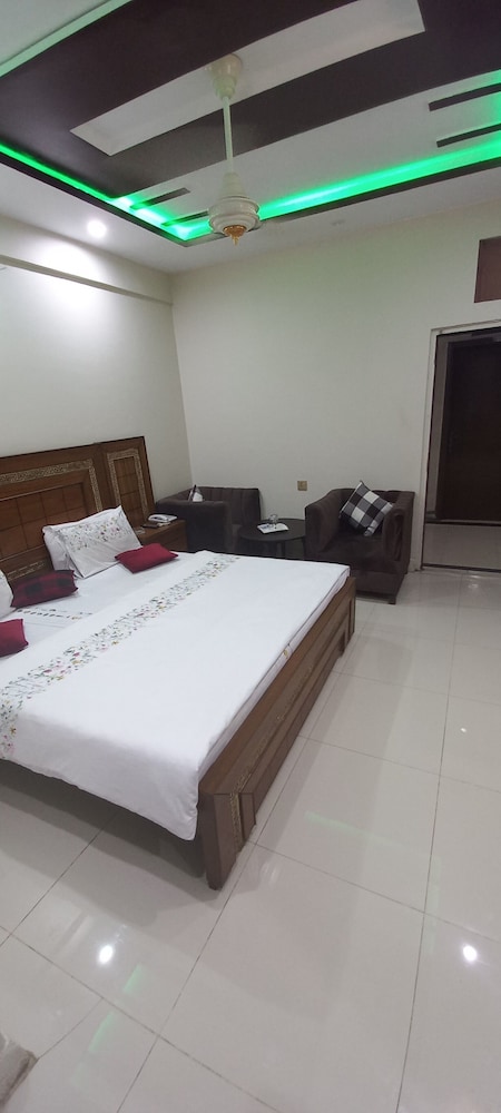 Hotel Almarkaz