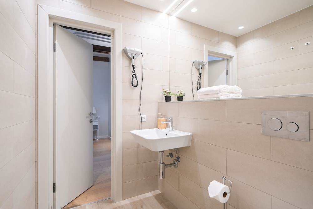 Lollo Self Check-in Residence - Lollo Luxury