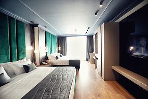 Luxury Premium Finese Hotel & SPA