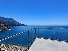 Sea Star Budva