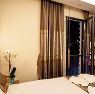 By Historial Hotel