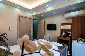 By Historial Hotel