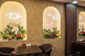 By Historial Hotel