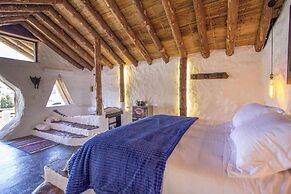 HOBBIT HOTEL