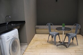 In House BA - Le Coq